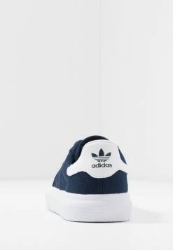 Adidas Originals 3MC UNISEX - Trainers - Conavy/conavy/ftwwht -Adidas Originals Shop 8a9ba499eebd4e89a34d7294c88a1ee0