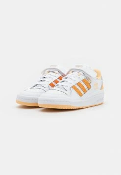 Adidas Originals FORUM UNISEX - Trainers - White -Adidas Originals Shop 8af81837aaac46bf833387bf1596f38d