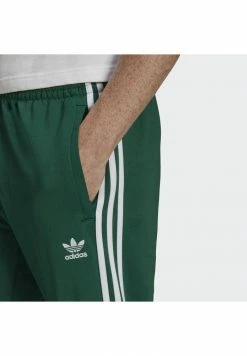 Adidas Originals ADICOLOR CLASSICS SUPERSTAR - Tracksuit Bottoms - Green -Adidas Originals Shop 8b6a0a6709134dc0ae6d038a00780d14