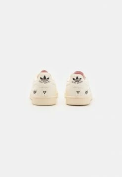 Adidas Originals STAN SMITH UNISEX - Trainers - White -Adidas Originals Shop 8bab91300f6340f3854254a93aa861a1