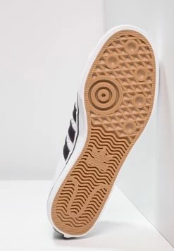 Adidas Originals NIZZA - Trainers - Ftwwht/cblack/ftwwht 10 Adidas Originals NIZZA - Trainers - Ftwwht/cblack/ftwwht -Adidas Originals Shop 8cf858ca197445b98e494c5d35aa460b