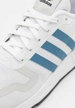 Adidas Originals MULTIX UNISEX - Trainers - Footwear White/altered Blue/grey One -Adidas Originals Shop 8ddcdfde9d404b73ade05dd660c9b8a4