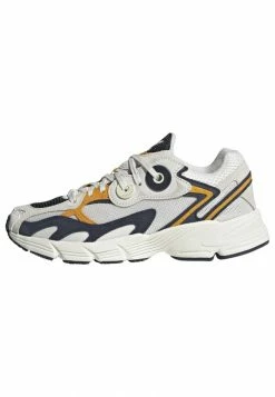 Adidas Originals Trainers - Cloud White Legend Ink Collegiate Gold