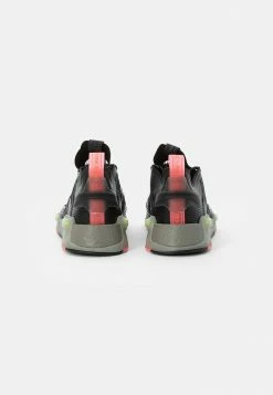 Adidas Originals NMD V3 - Trainers - Core Black/core Black/signal Green -Adidas Originals Shop 8eb3e0705dc44e9f81a641971a3a603b