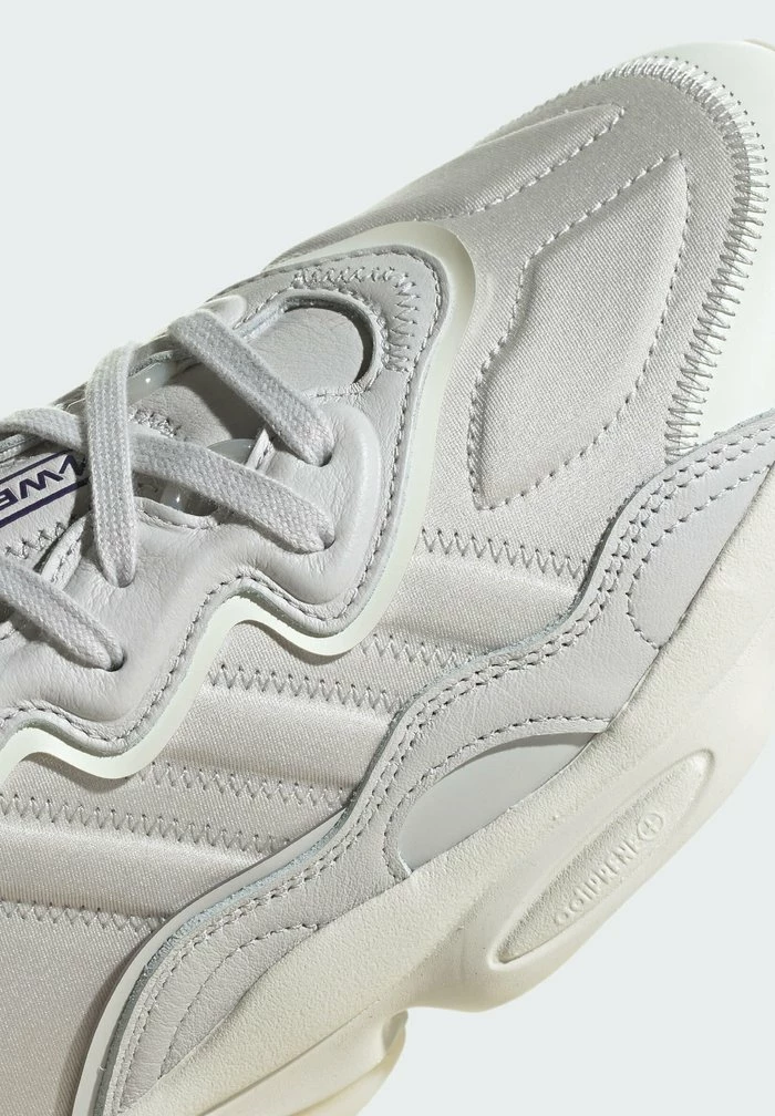 Adidas Originals OZWEEGO UNISEX - Trainers - Grey 6 Adidas Originals OZWEEGO UNISEX - Trainers - Grey - Image 6