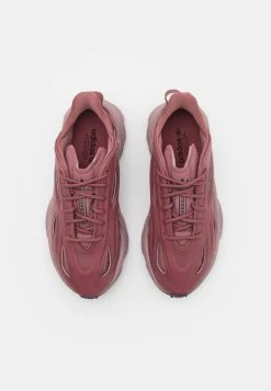 Adidas Originals OZWEEGO CELOX UNISEX - Trainers - Quiet Crimson/oxide/core Black -Adidas Originals Shop 8f2cb71d974541dcb629f39c4a876414