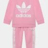 Adidas Originals CREW UNISEX SET - Tracksuit - True Pink/white