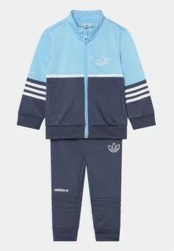 Adidas Originals TRACKSUIT UNISEX - Tracksuit - Clear Sky/shadow Navy