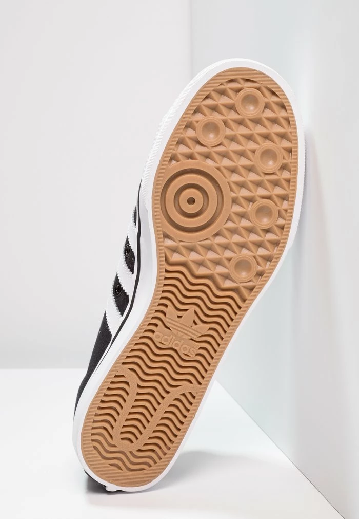 Adidas Originals NIZZA - Trainers - Cblack/ftwwht/ftwwht 5 Adidas Originals NIZZA - Trainers - Cblack/ftwwht/ftwwht - Image 5