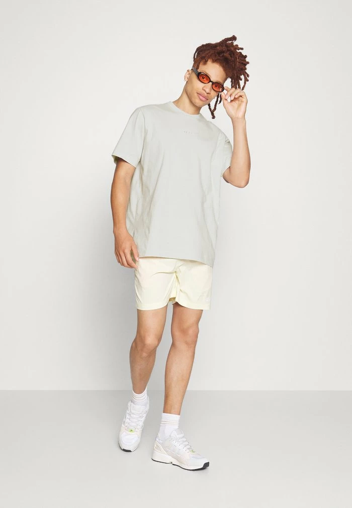 Adidas Originals ESS - Basic T-shirt - Grey 2 Adidas Originals ESS - Basic T-shirt - Grey - Image 2