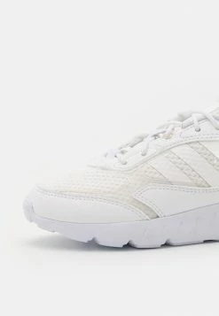 Adidas Originals Trainers - Footwear White 11 Adidas Originals Trainers - Footwear White -Adidas Originals Shop 91c6225f2fcc48cf9895d7cd40cb4df6