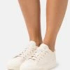 Adidas Originals NIZZA - Trainers - Chalk White