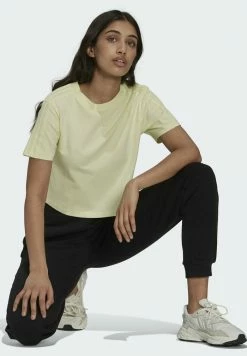Adidas Originals TENNIS LUXE CROPPED ORIGINALS CROP - Print T-shirt - Haze Yellow -Adidas Originals Shop 93b7c687a77247de9a77b512201533cf