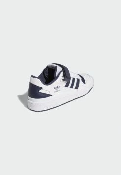 Adidas Originals FORUM LOW UNISEX - Trainers - White -Adidas Originals Shop 93cf376355094b1f81cbec344baee813