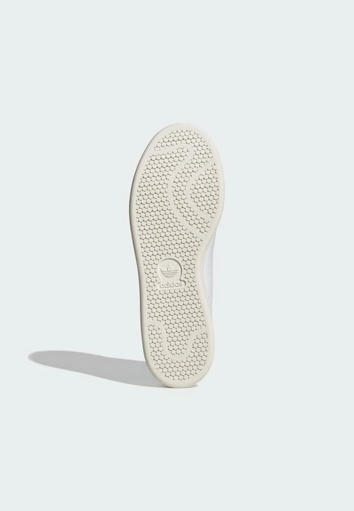 Adidas Originals STAN SMITH UNISEX - Trainers - White 4 Adidas Originals STAN SMITH UNISEX - Trainers - White - Image 4