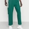 Adidas Originals STRIPES - Cargo Trousers - Collegiate Green