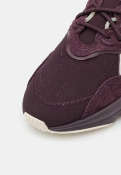Adidas Originals OZWEEGO UNISEX - Trainers - Shadow Maroon/ecru Tint/cream White 11 Adidas Originals OZWEEGO UNISEX - Trainers - Shadow Maroon/ecru Tint/cream White -Adidas Originals Shop 985abcb35017472aa7105c48534691f9