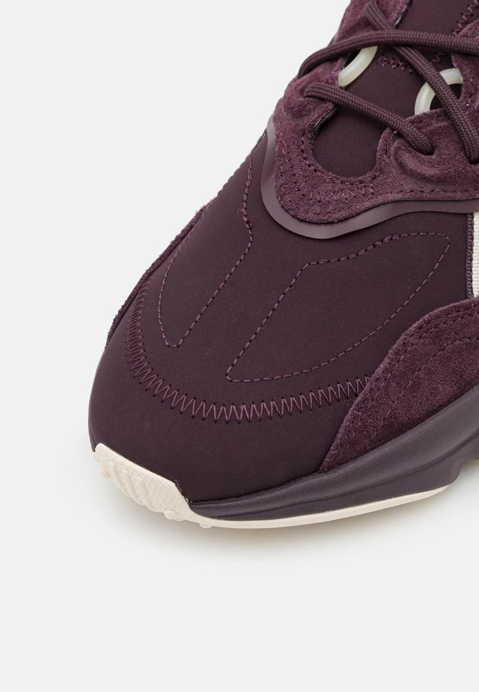 Adidas Originals OZWEEGO UNISEX - Trainers - Shadow Maroon/ecru Tint/cream White 6 Adidas Originals OZWEEGO UNISEX - Trainers - Shadow Maroon/ecru Tint/cream White - Image 6