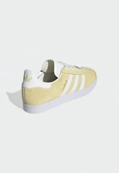 Adidas Originals GAZELLE UNISEX - Trainers - Yellow -Adidas Originals Shop 9b1dce29550b4b38930efa5fc2508812