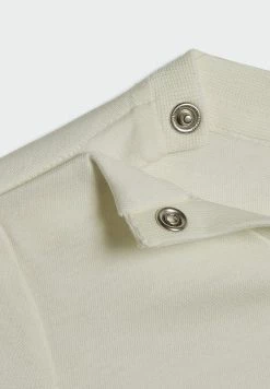 Adidas Originals DISNEY MICKEY AND FRIENDS - Shorts - White -Adidas Originals Shop 9cc97813bfbd4d4cbb04252103c63573