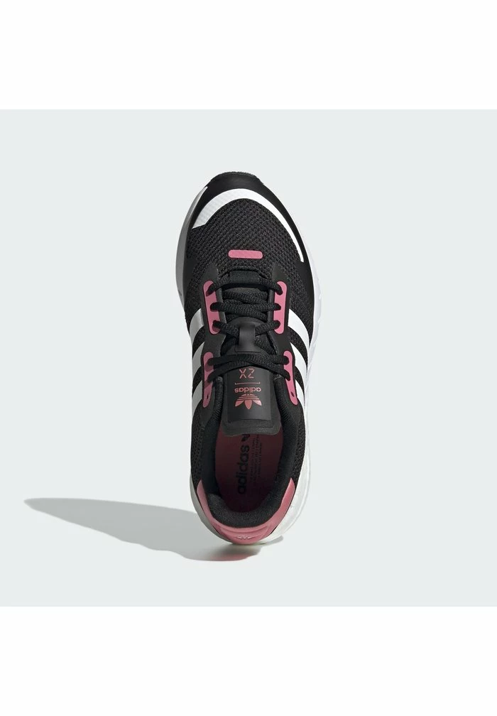 Adidas Originals Trainers - Cblack/ftwwht/hazros 3 Adidas Originals Trainers - Cblack/ftwwht/hazros - Image 3