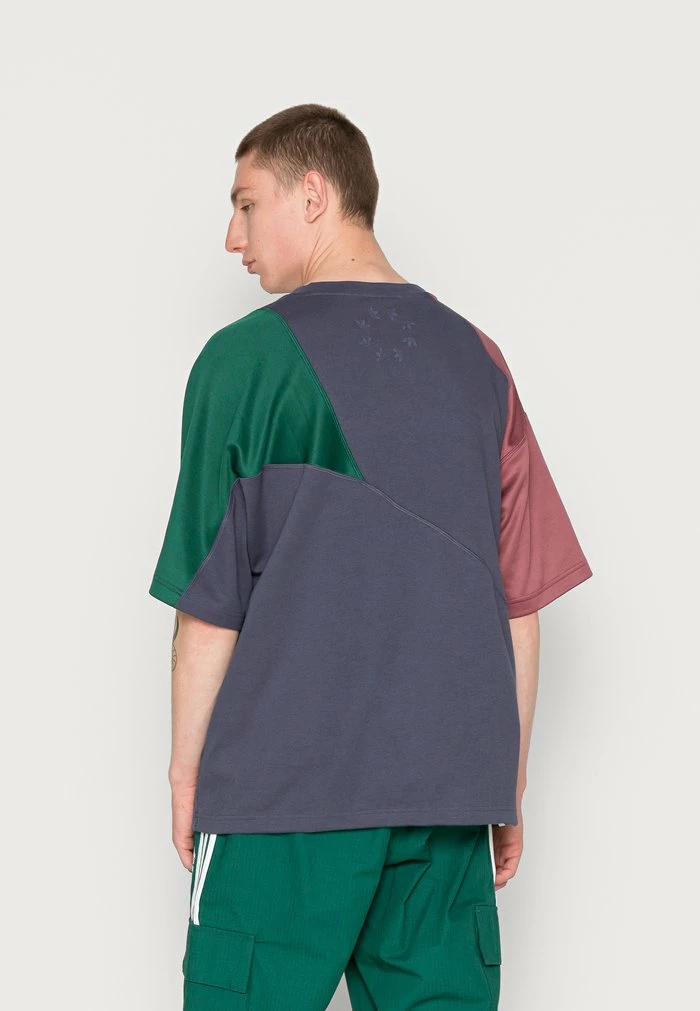 Adidas Originals TEE UNISEX - Print T-shirt - Shadow Navy/quiet Crimson/collegiate Green 3 Adidas Originals TEE UNISEX - Print T-shirt - Shadow Navy/quiet Crimson/collegiate Green - Image 3