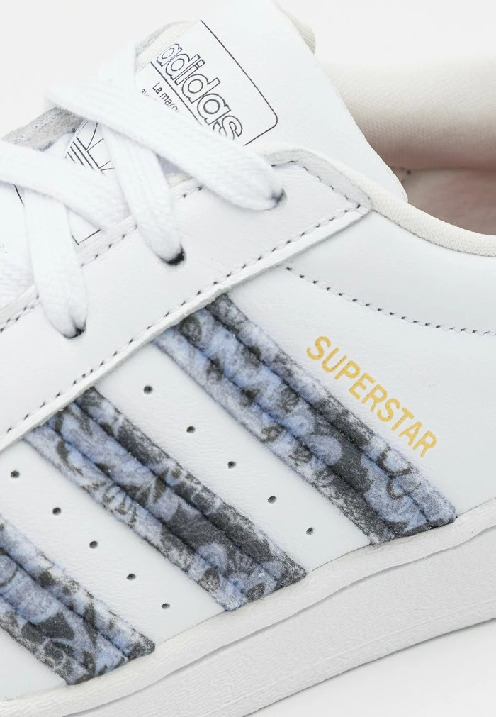 Adidas Originals SUPERSTAR KALEIDOSCOPE DREAM UNISEX - Trainers - Footwear White/steel/gold Metallic 6 Adidas Originals SUPERSTAR KALEIDOSCOPE DREAM UNISEX - Trainers - Footwear White/steel/gold Metallic - Image 6