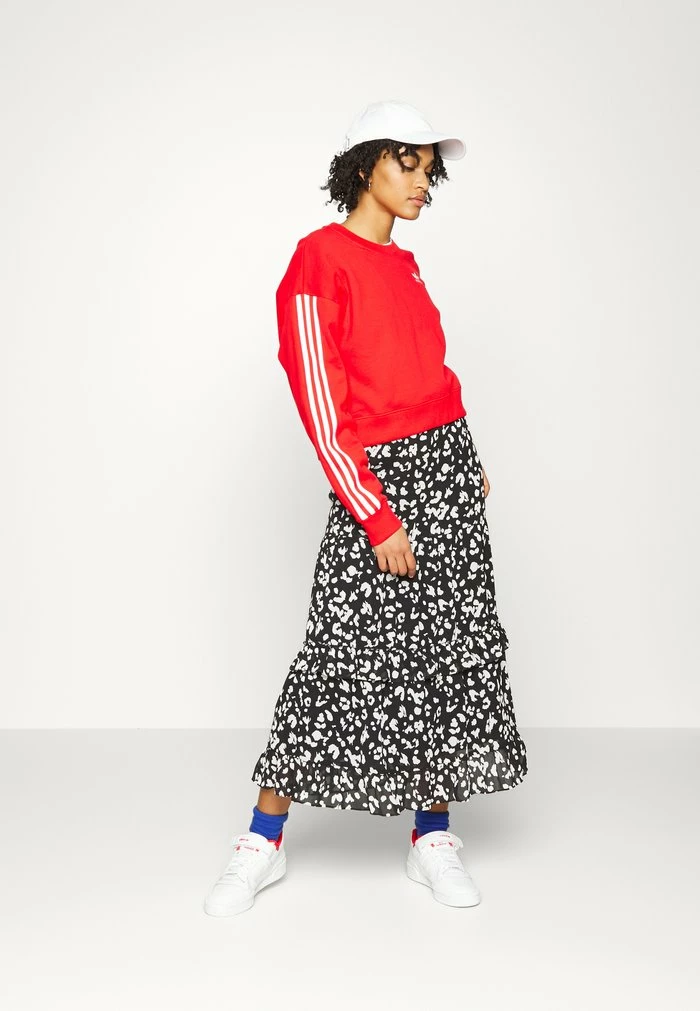 Adidas Originals ADICOLOR CLASSICS - Sweatshirt - Vivid Red 5 Adidas Originals ADICOLOR CLASSICS - Sweatshirt - Vivid Red - Image 5