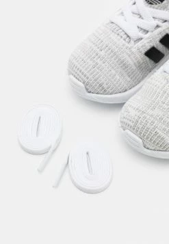 Adidas Originals SWIFT RUN 22 UNISEX - Trainers - Footwear White/core Black/grey Two 11 Adidas Originals SWIFT RUN 22 UNISEX - Trainers - Footwear White/core Black/grey Two -Adidas Originals Shop a11f95ea149946b29394b6c0b016f795