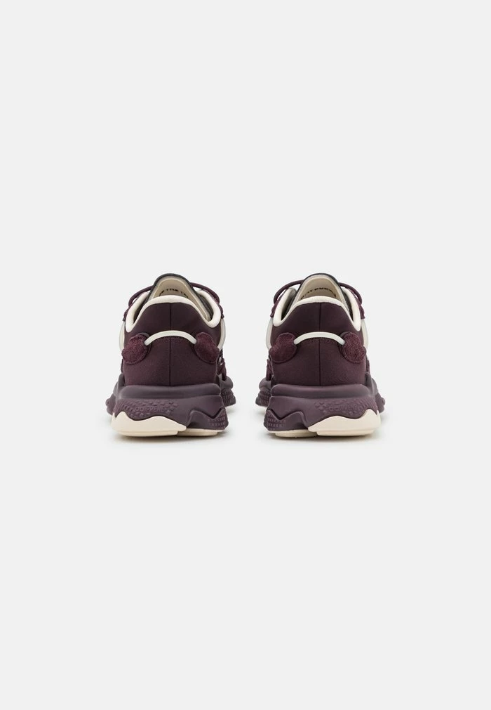 Adidas Originals OZWEEGO UNISEX - Trainers - Shadow Maroon/ecru Tint/cream White 3 Adidas Originals OZWEEGO UNISEX - Trainers - Shadow Maroon/ecru Tint/cream White - Image 3