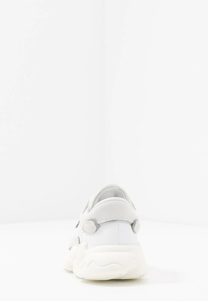 Adidas Originals OZWEEGO UNISEX - Trainers - Crystal White/footwear White/offwhite 5 Adidas Originals OZWEEGO UNISEX - Trainers - Crystal White/footwear White/offwhite - Image 5