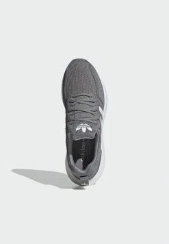 Adidas Originals SWIFT RUN 22 UNISEX - Trainers - Grey 19 Adidas Originals SWIFT RUN 22 UNISEX - Trainers - Grey -Adidas Originals Shop a4dfc8ae41504ee9b6326caef042a36d