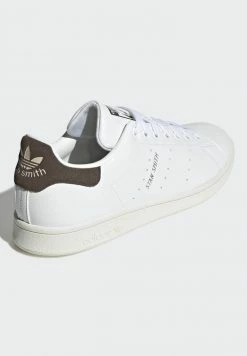 Adidas Originals STAN SMITH UNISEX - Trainers - White -Adidas Originals Shop a62e1f9af5ce4f24b4272b0ce94d82cd
