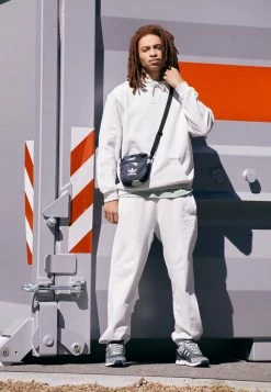 Adidas Originals ESS LOGO - Tracksuit Bottoms - Orbit Grey