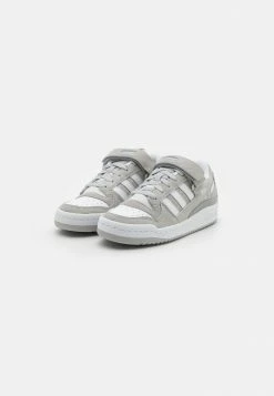 Adidas Originals FORUM LOW UNISEX - Trainers - White -Adidas Originals Shop a7d0005bf9ae4ff592016e21ad8a28c2