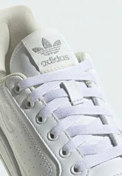 Adidas Originals Trainers - White -Adidas Originals Shop a82c5ff0b1e1450e8aeb4d1a96e7206e