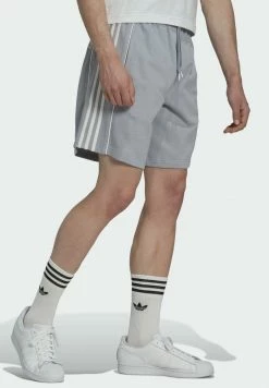 Adidas Originals REKIVE - Shorts - Grey -Adidas Originals Shop a8ab81c0b03143dc9177468dc265b820