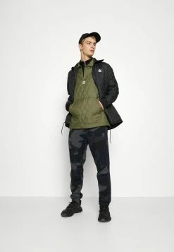 Adidas Originals QUILTED - Light Jacket - Focus Olive -Adidas Originals Shop a8d1ea41b71a4063a5107416e1d5671e