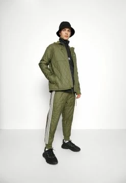 Adidas Originals QUILTED - Light Jacket - Focus Olive -Adidas Originals Shop a9106d865af64b318df72b7f1cd18efd