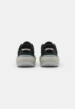 Adidas Originals OZRAH - Trainers - Core Black/grey Two 9 Adidas Originals OZRAH - Trainers - Core Black/grey Two -Adidas Originals Shop a9c5759564e14e82a8c5ed1c79f96e45
