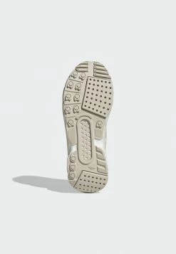 Adidas Originals ZX 22 BOOST UNISEX - Trainers - Beige -Adidas Originals Shop aa59fb1845d44d4189c3f2f4ff19dfc3