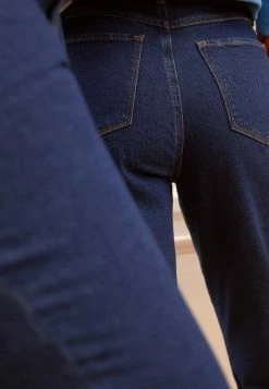 Adidas Originals ADICOLOR CLASSICS CROP - Hoodie - App Sky Rush -Adidas Originals Shop aaac71f497174aa5804280fc4fb3a010