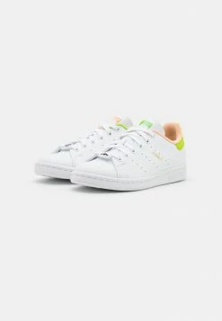Adidas Originals STAN SMITH UNISEX - Trainers - White 7 Adidas Originals STAN SMITH UNISEX - Trainers - White -Adidas Originals Shop ac14dea5f92843fda280eccf66152b62