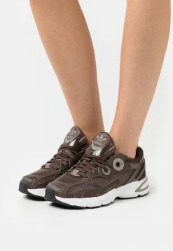 Adidas Originals ASTIR - Trainers - Brown/simple Brown