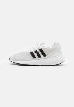Adidas Originals SWIFT RUN 22 UNISEX - Trainers - Footwear White/core Black/grey One
