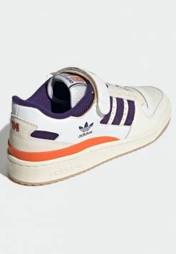 Adidas Originals FORUM 84  - Trainers - White -Adidas Originals Shop ad86c3a373a54ad897dd208fb57e3372