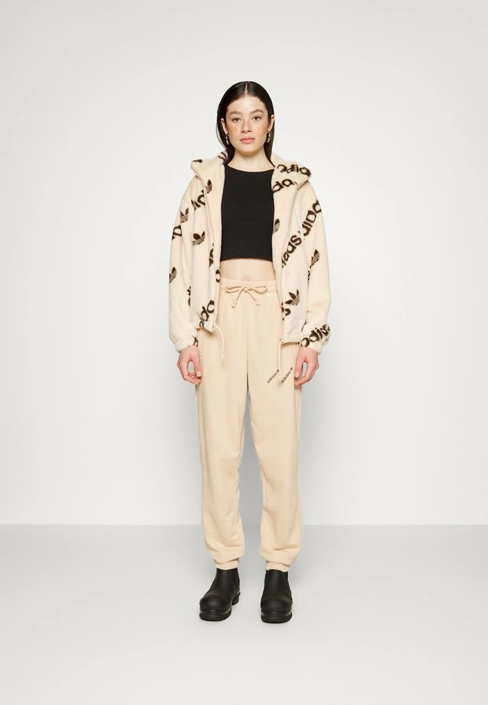 Adidas Originals TRACK PANTS - Tracksuit Bottoms - Halo Blush 4 Adidas Originals TRACK PANTS - Tracksuit Bottoms - Halo Blush - Image 4