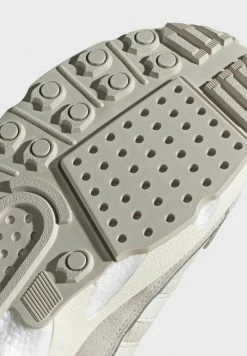 Adidas Originals ZX 22 BOOST UNISEX - Trainers - Beige -Adidas Originals Shop ae19b2abb7a14d7db90738b8326a4229