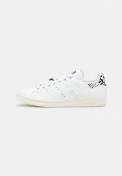 Adidas Originals STAN SMITH - Trainers - White/off White/core Black 7 Adidas Originals STAN SMITH - Trainers - White/off White/core Black -Adidas Originals Shop aedf2a8a2b4f42faa93878408485a9c1
