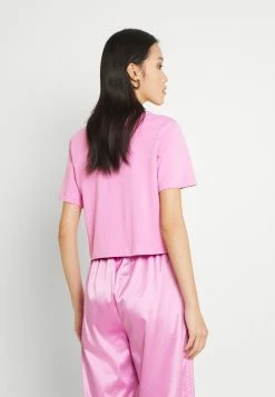 Adidas Originals CROPPED TEE - Basic T-shirt - Bliss Orchid 8 Adidas Originals CROPPED TEE - Basic T-shirt - Bliss Orchid -Adidas Originals Shop af263e9f6bf24d30a6fffe95b636a217